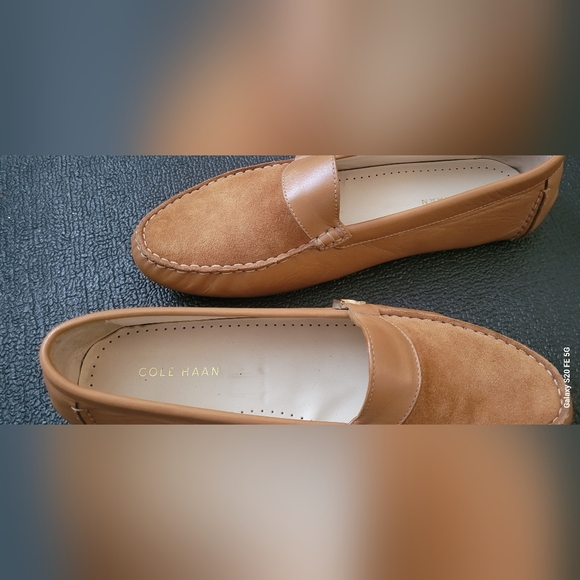 Womenl's Elegant Tan Leather Cole Haan Loafers SZ8 - Picture 2 of 6